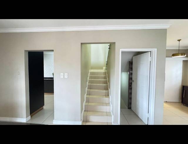 3 BEDROOM TOWNHOUSE FOR SALE IN MORNINGSIDE